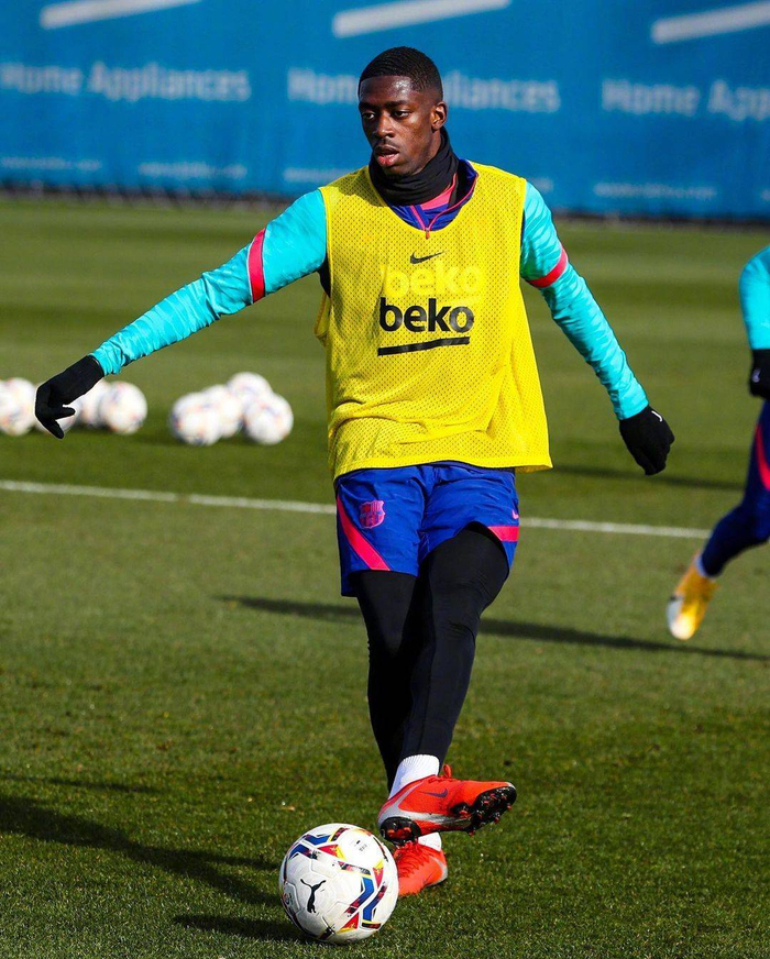 离谱！巴塞罗那单刀错失备战西甲赛前勒沃库森调整名单以备CBA季后赛，冲刺阶段犹他爵士调整名单以备亚冠的简单介绍